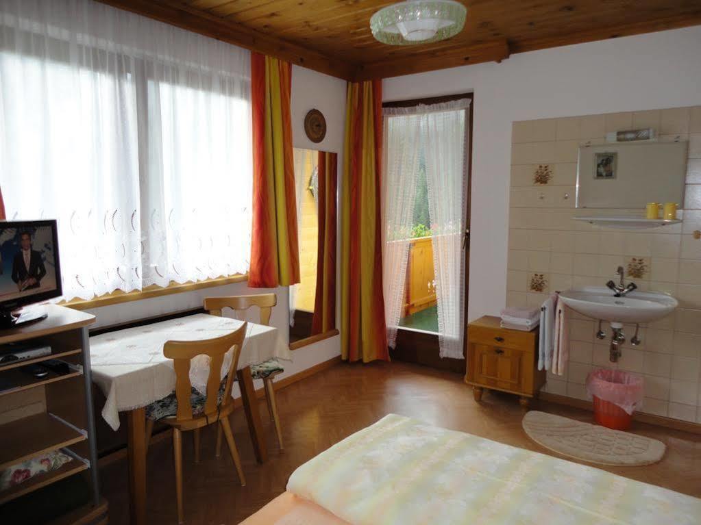 Haus Dorfblick Prägraten Exterior foto